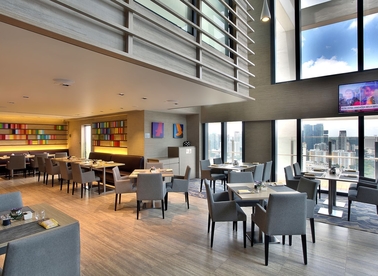 One Farrer Hotel Executive Club Lounge