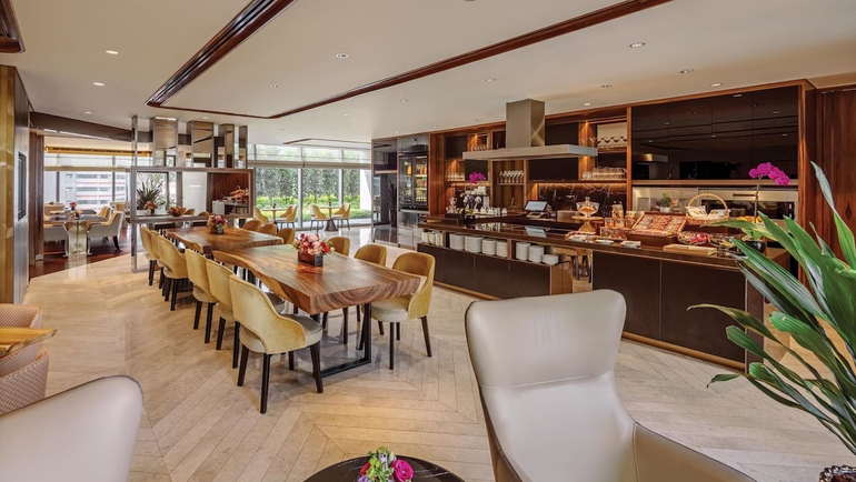 Sofitel Singapore City Centre Executive Club Lounge