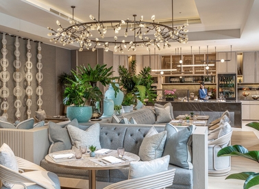 Four Seasons Hotel Singapore Executive Club Lounge
