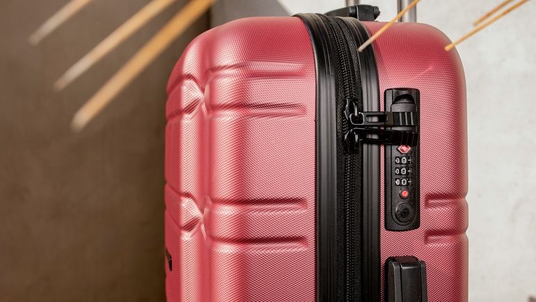 Should I Weigh My Suitcase Before Coming to The Airport?