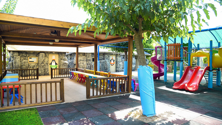 Royal Wings Hotel Kids Club