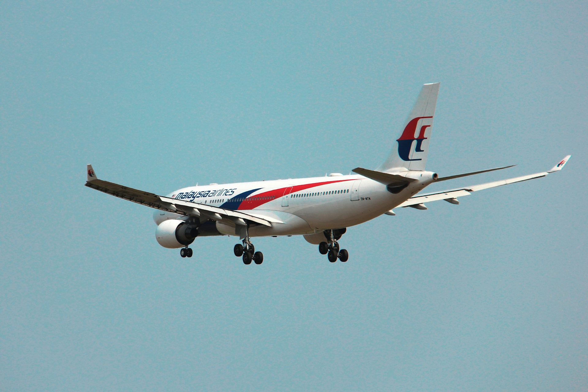 Did Russia Shoot Down Malaysian Airlines MH17?