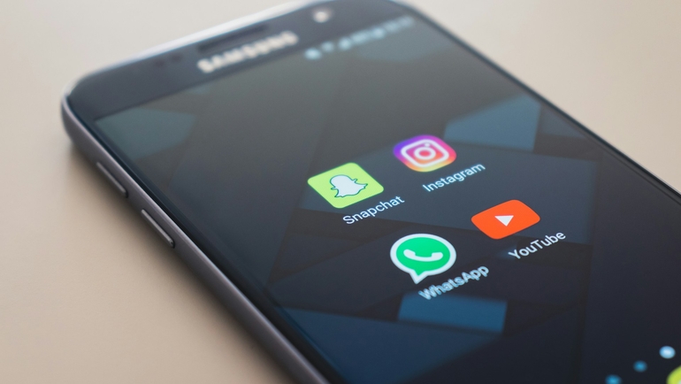 How Can I Use WhatsApp Calling When I am in Dubai?