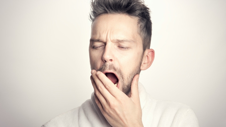 Does Yawning Help Unblock Blocked Ears on a Plane?