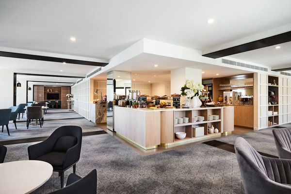 Four Seasons Hotel Sydney Executive Club Lounge