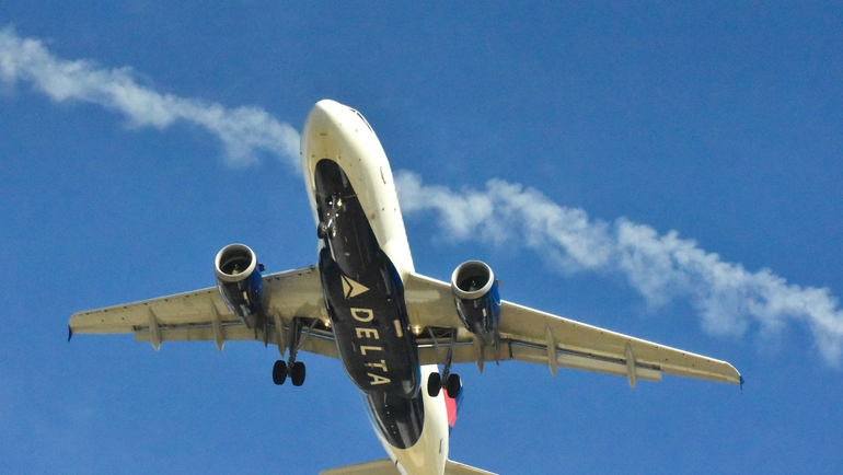 Why Did the Delta Plane Crash in Toronto, and How Did Everyone Survive?
