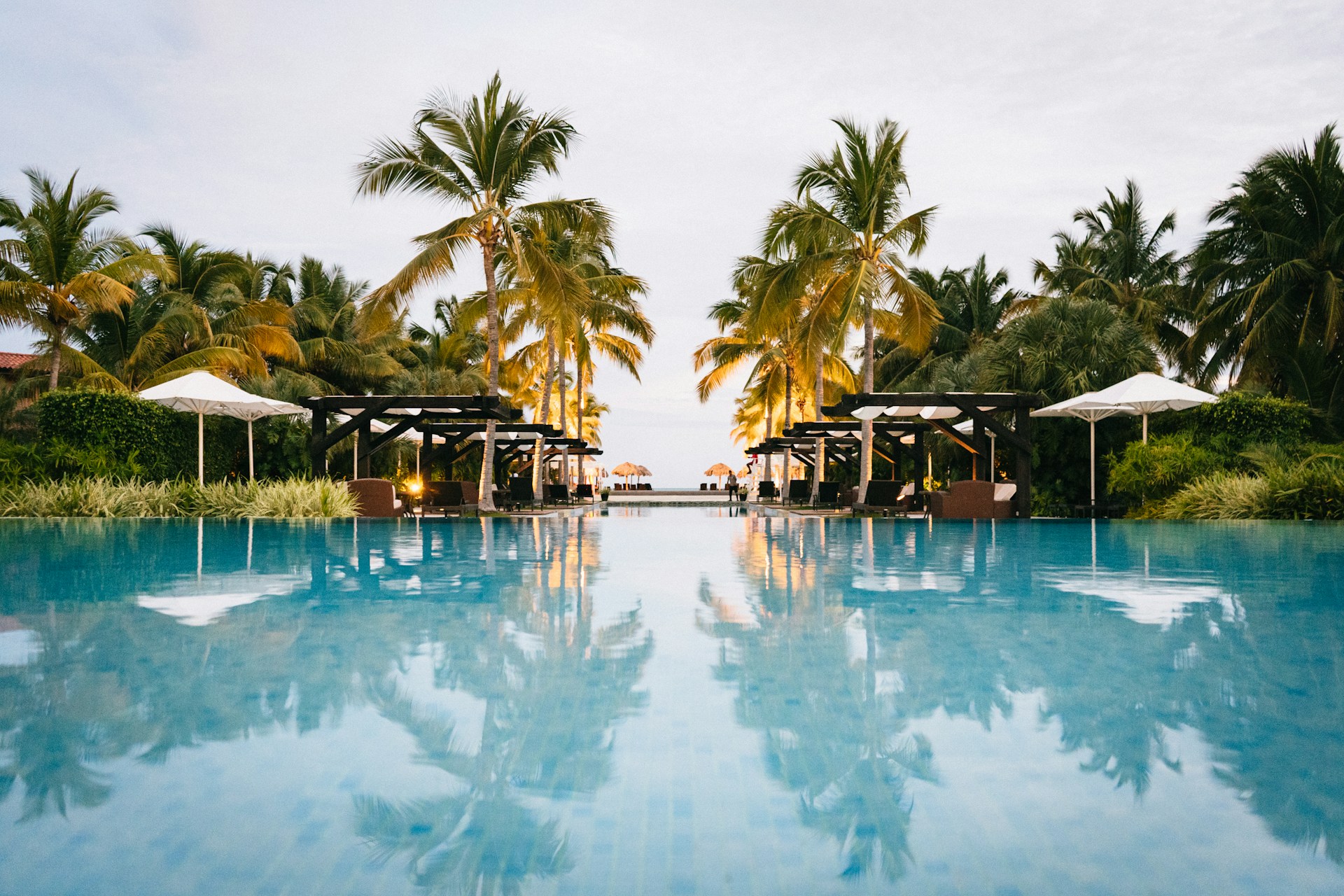 How Do You Tell if a Resort is Truly Five-Star or Just Looks It Online?