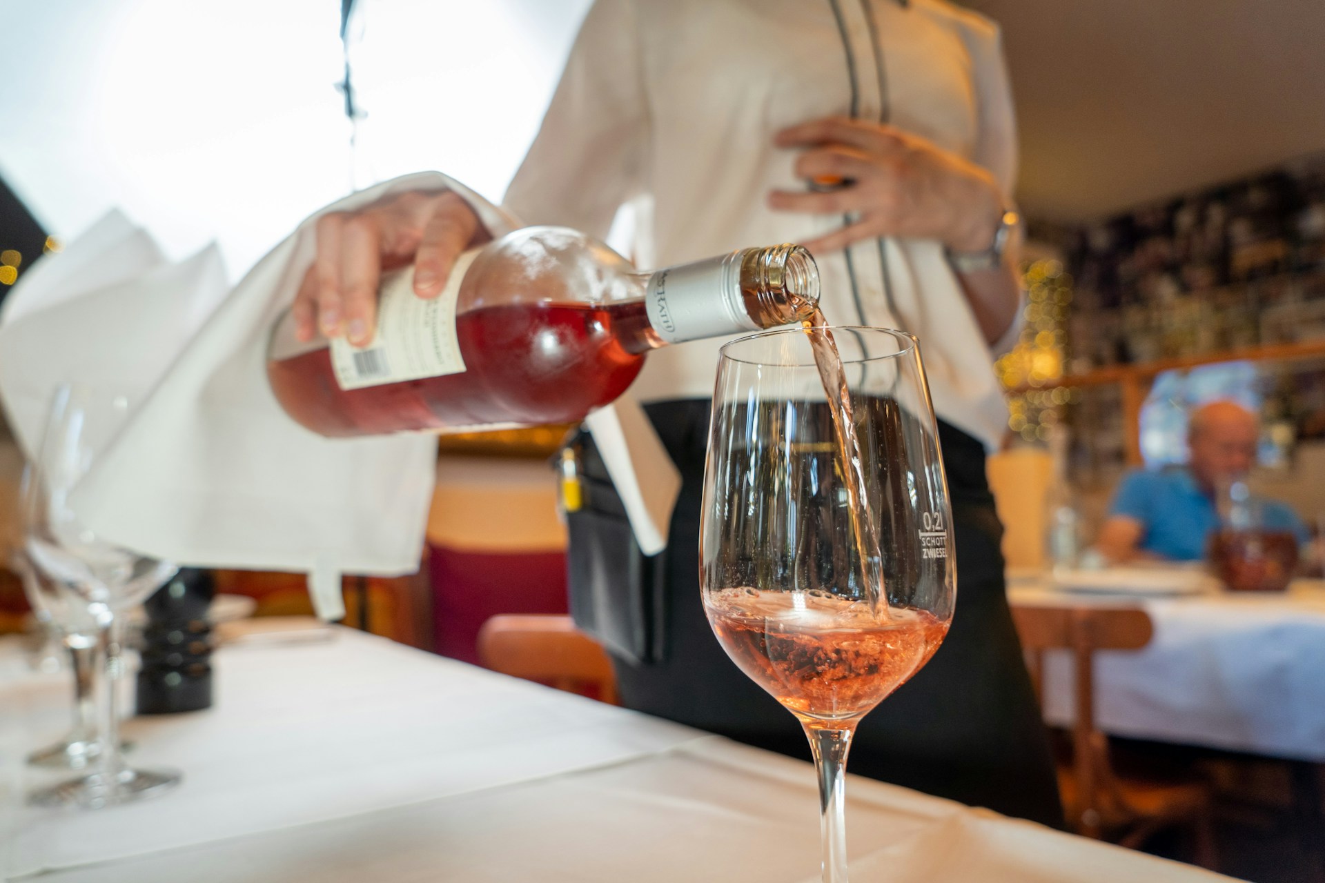 Is Tipping Expected at Luxury Resorts Around the World?