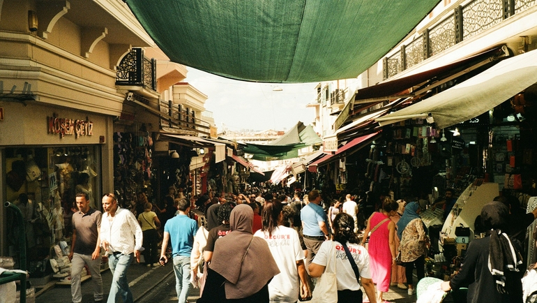 What Are the Best Fake Markets in Tehran?