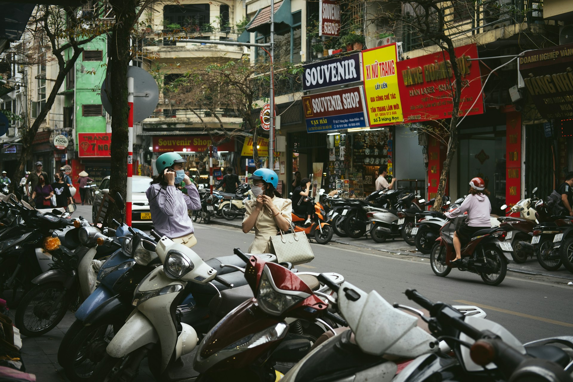 What are the Best Fake Markets in Bengaluru?