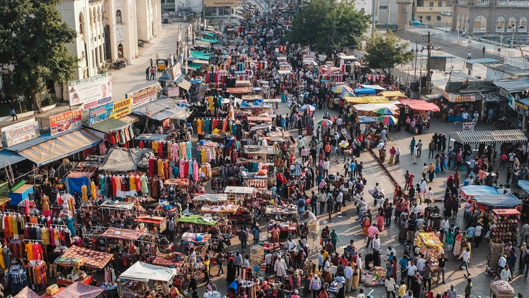 What are the Best Fake Markets in Ahmedabad?