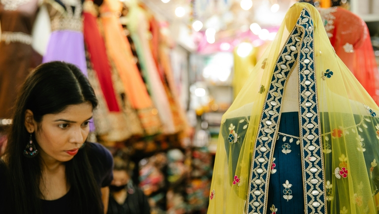 What are the Best Fake Markets in Surat?