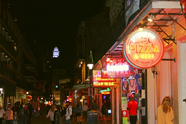 What are the Best Fake Markets in Dallas?