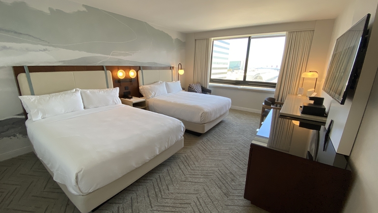 Marriott Long Beach Downtown Bedroom Review