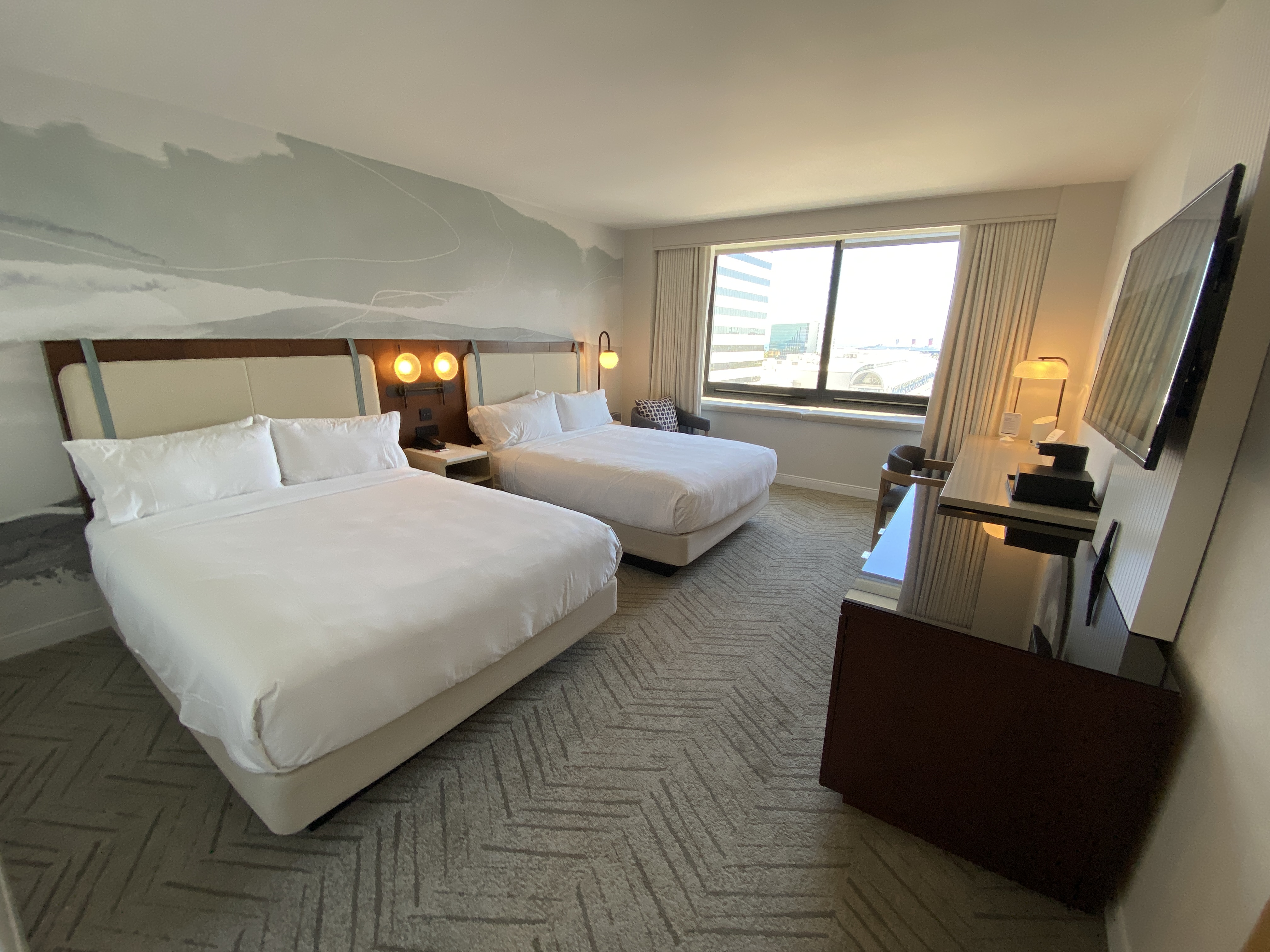 Marriott Long Beach Downtown Bedroom Review