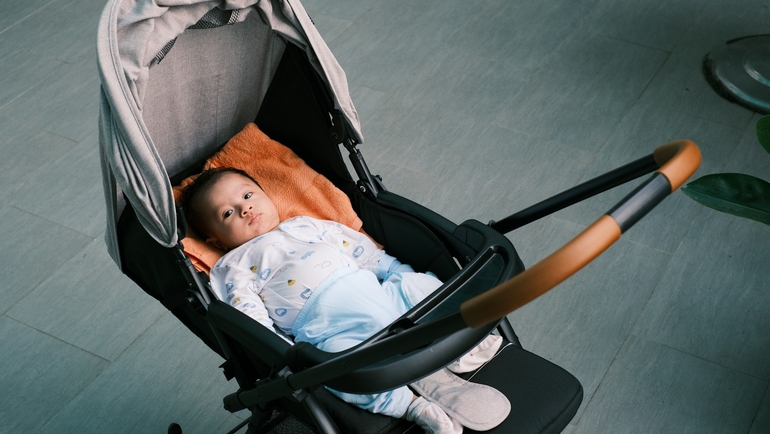 Do Budget Airlines Still Allow Free Stroller Check-In?