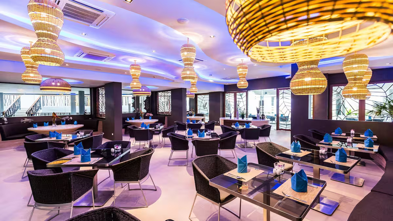 Crest Resort & Pool Villas Executive Club Lounge