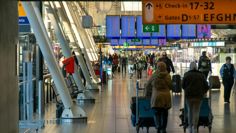 Can Families Still Use Priority Lanes at Airports in 2025?