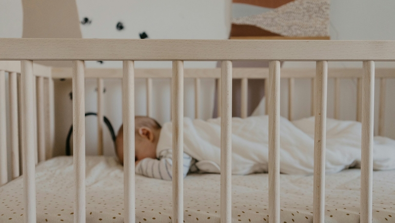 Do Resorts Still Provide Free Baby Cribs in Rooms?