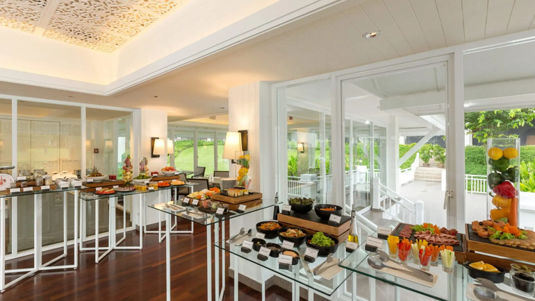 Saii Laguna Phuket Executive Club Lounge