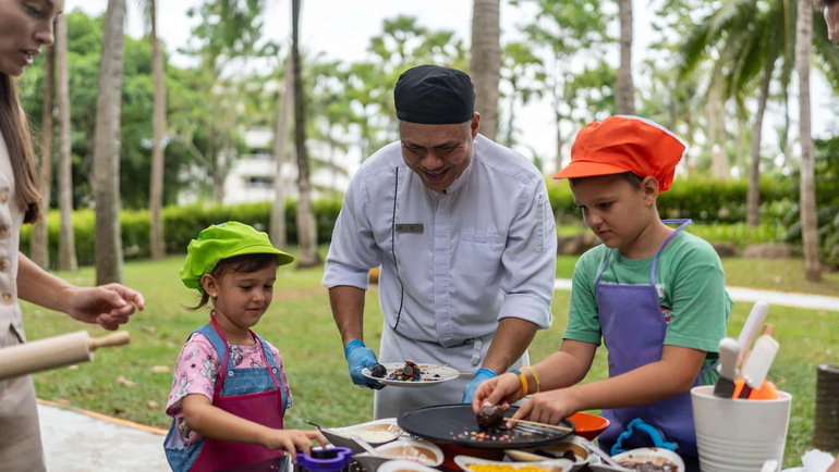 Pullman Phuket Karon Beach Resort Kids Club