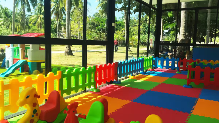 Racha Island Resort Kids Club