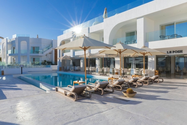 Sunrise Arabian Beach Resort Executive Club Lounge