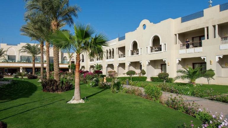 Sunrise Arabian Beach Resort