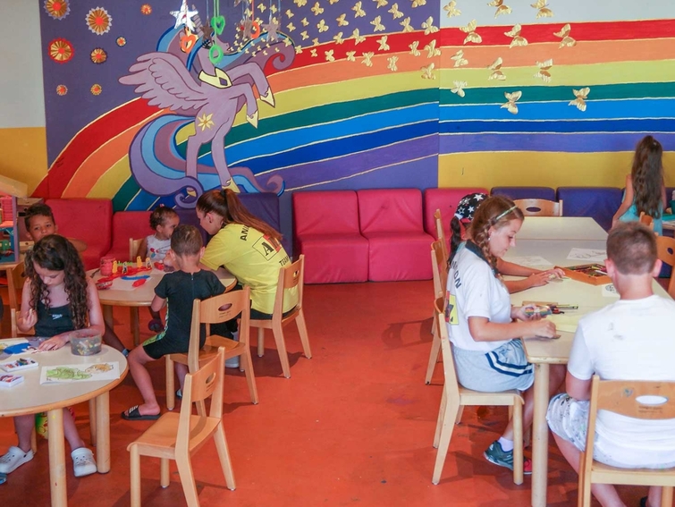 Cleopatra Luxury Resort Sharm El Sheikh Kids Club