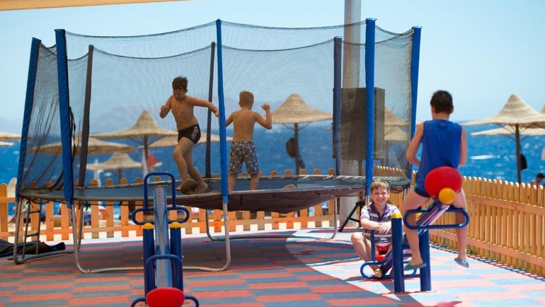 Amphoras Beach Kids Club