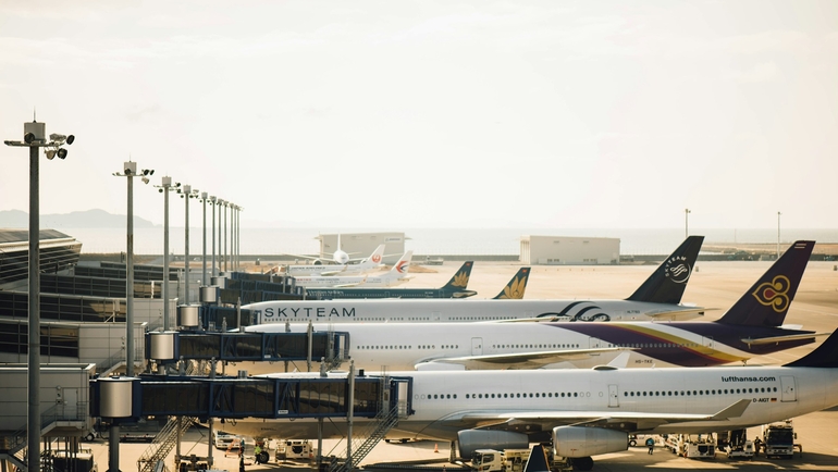 Are Airlines Avoiding Dubai Airspace?