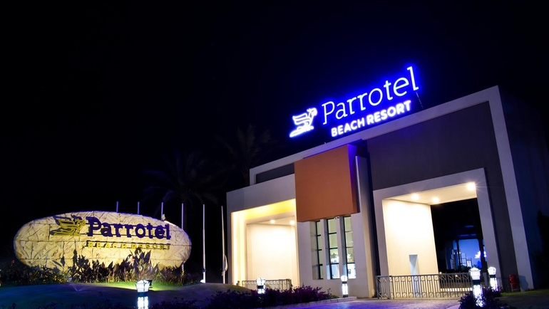 Parrotel Beach Resort