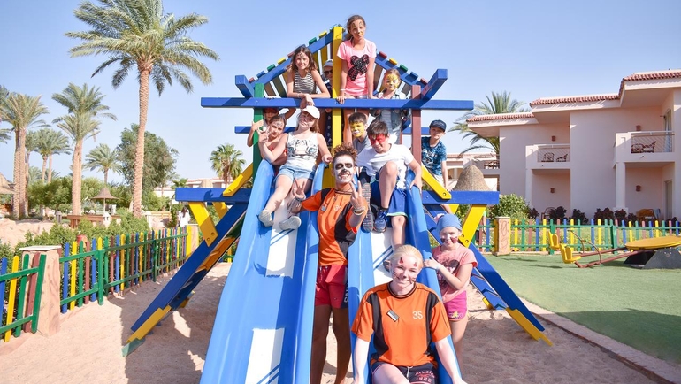 Parrotel Beach Resort Kids Club