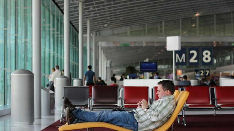 What Happens If I Get Stuck in Dubai Due to Flight Cancellations?