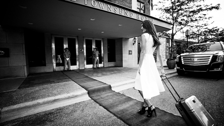 Are You Allowed to Leave Your Hotel in Dubai Right Now?