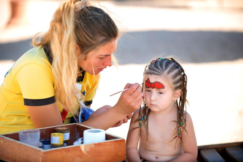 Amwaj Oyoun Resort & Casino Kids Club