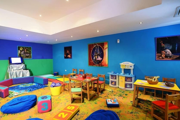 Coral Sea Holiday Resort & Aqua Park Kids Club