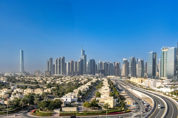 Is Dubai in Trouble Because of What’s Happening Nearby?
