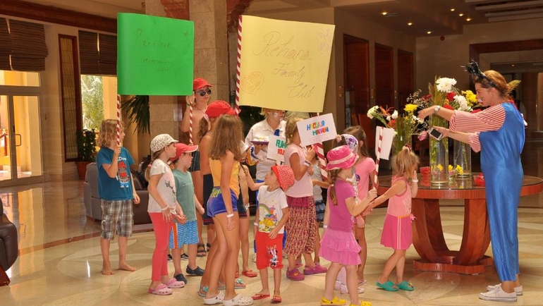 Rehana Royal Beach Resort Aqua Park & Spa Kids Club