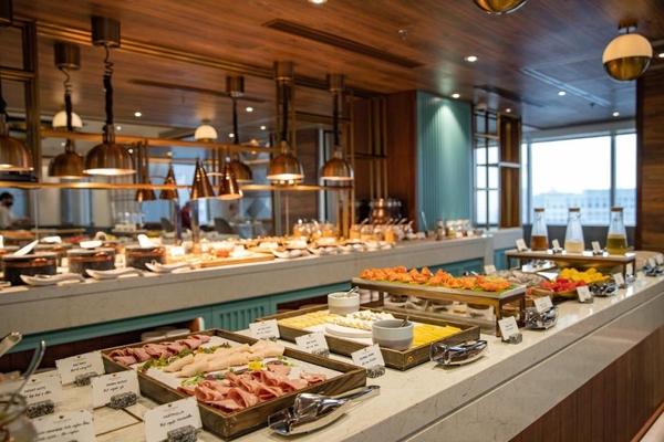 Fusion Original Saigon Centre Executive Club Lounge
