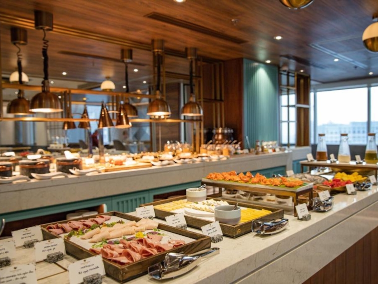 Fusion Original Saigon Centre Executive Club Lounge