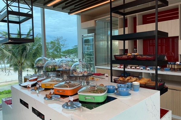 Pullman Phu Quoc Beach Resort Executive Club Lounge