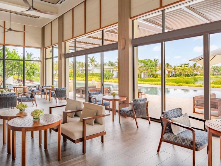 Melia Ho Tram Beach Resort Executive Club Lounge
