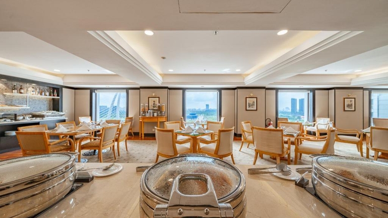 Lotte Hotel Saigon Executive Club Lounge