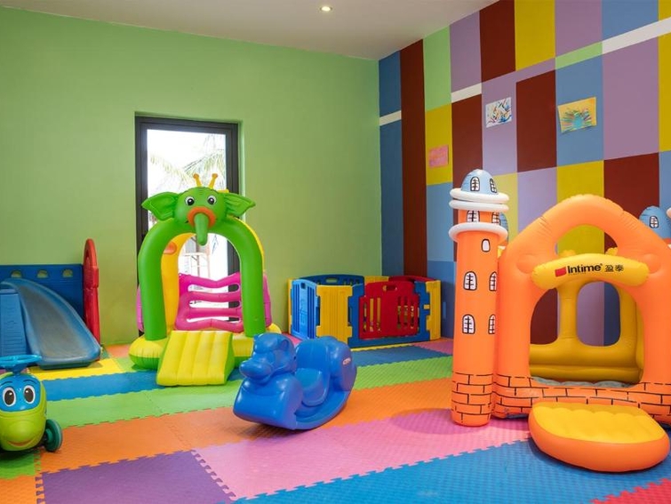 Cam Ranh Riviera Beach Resort & Spa Kids Club