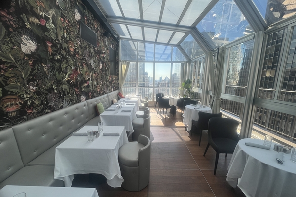 Breakfast at Upstairs at The Kimberly Hotel Review