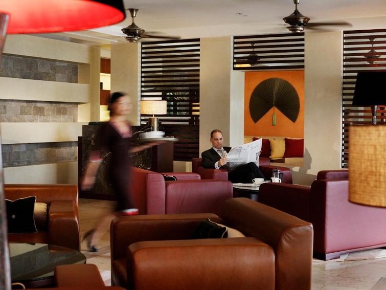 InterContinental Hanoi Westlake by IHG Executive Club Lounge
