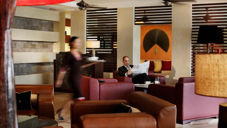 InterContinental Hanoi Westlake by IHG Executive Club Lounge