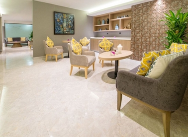 Eastin Grand Hotel Saigon Executive Club Lounge