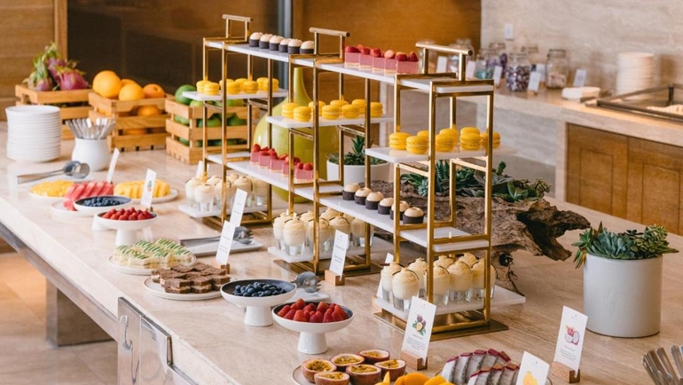 JW Marriott Hotel Hanoi Executive Club Lounge